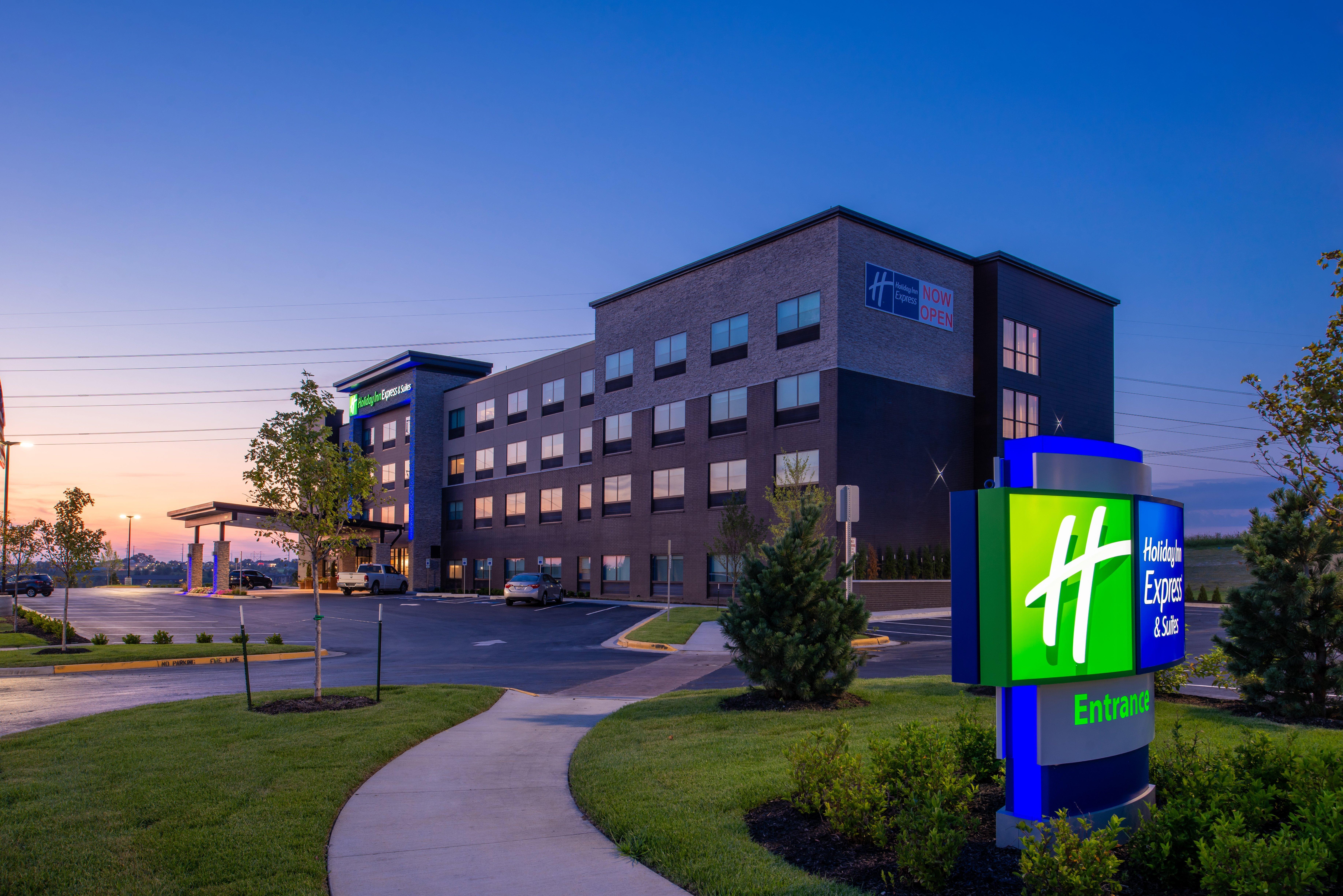 Holiday Inn Express & Suites - Olathe West By Ihg Exteriér fotografie